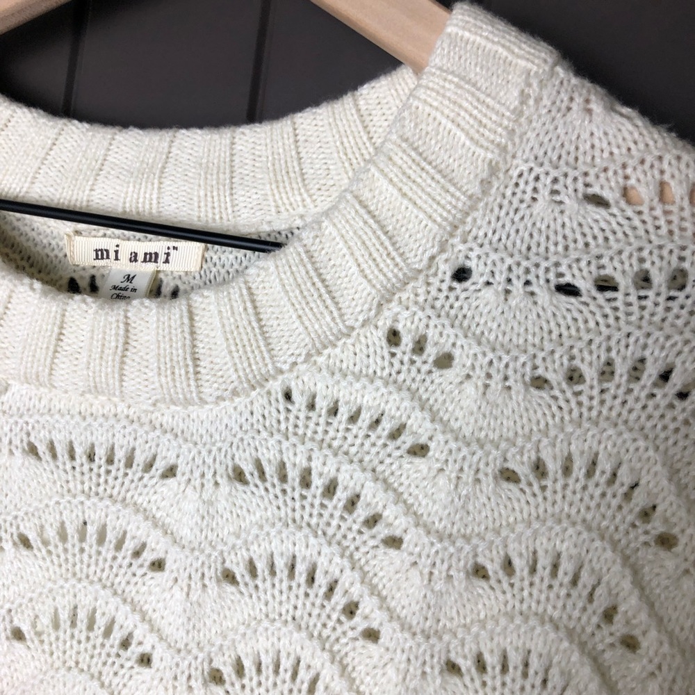 ❄️Francesca’s Sweater❄️ - Picture 2 of 6